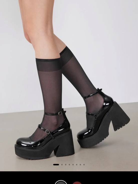 Cider Shoes - NWT Cider Black Patent Platform Mary Jane Heels